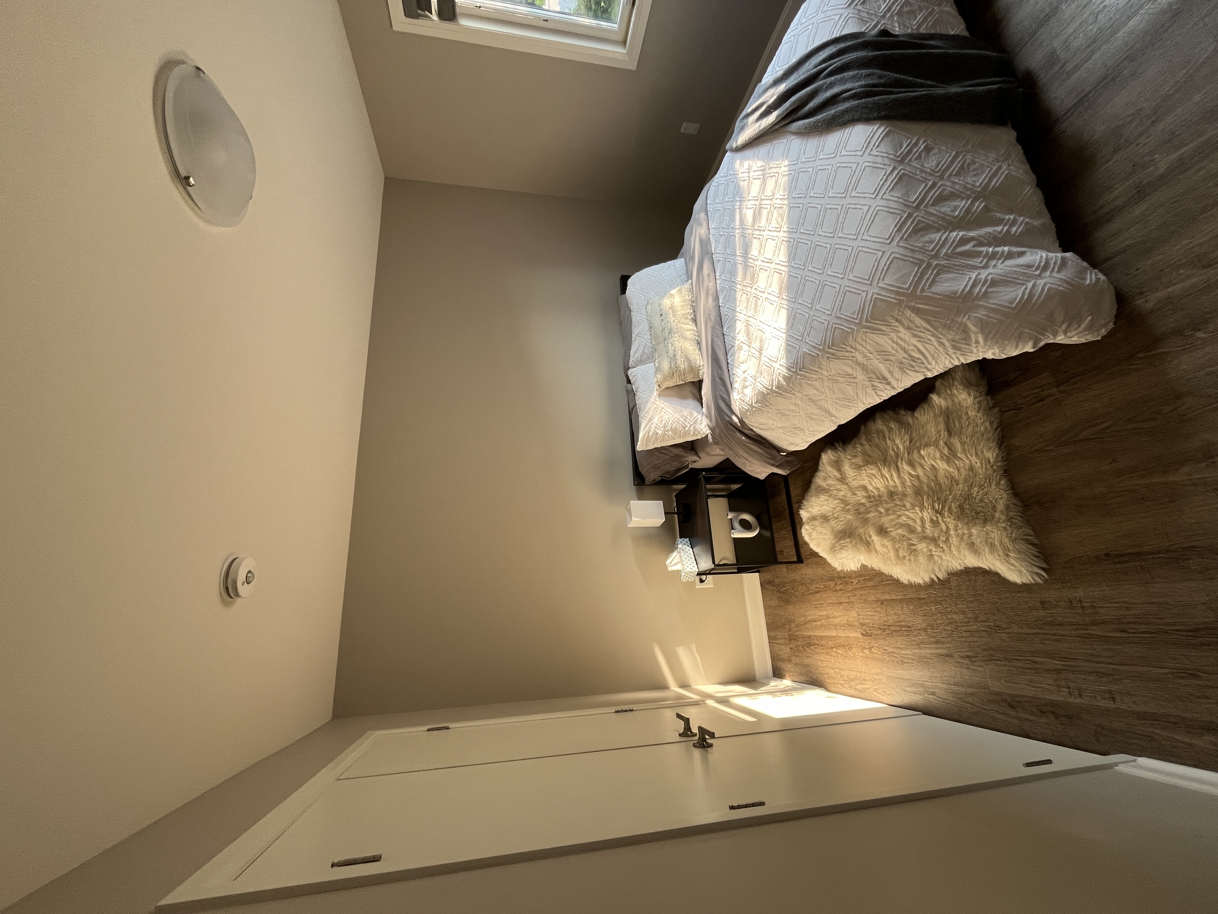 Room for rent in Ottawa — $1,000 CAD/mo — photo 2 of 10